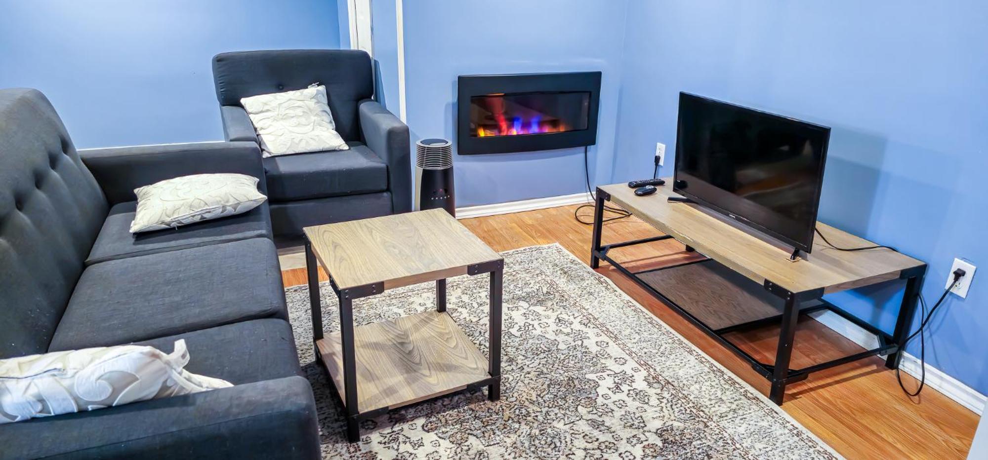 Cosy Basement On The East Side. Saint-Jean